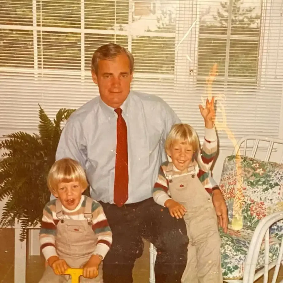 《社交网络》最倒霉的双子兄弟，炒币炒上市了第4张