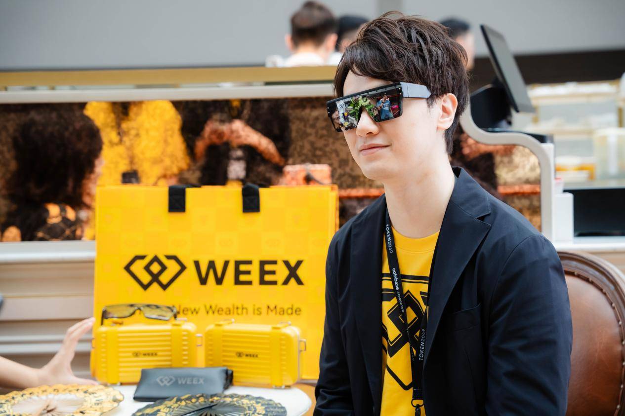 Token2049 新加坡见证：WEEX 唯客展台成为焦点第3张