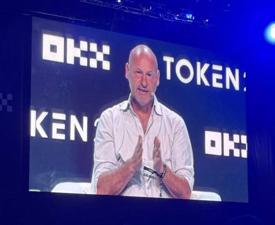 Token 2049 圆桌回顾:Tom Lee、Joseph Lubin 与 Sam Tabar 共谈以太坊与 DAT 的未来第2张「BreakingCoin」 Token 2049 圆桌回顾:Tom Lee、Joseph Lubin 与 Sam Tabar 共谈以太坊与 DAT 的未来第2张